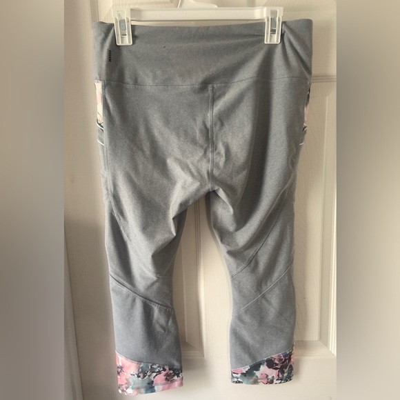 RBX Gray Athletic Leggings with Floral Accents, XL - Picture 2 of 4